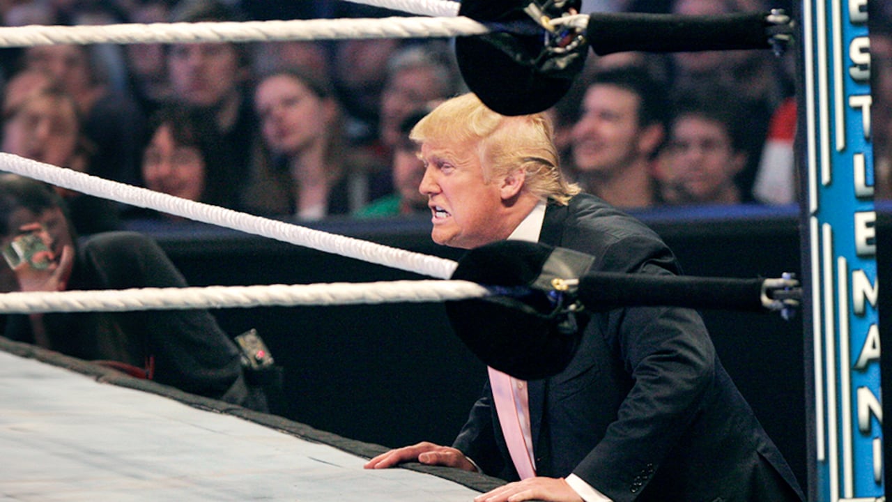 La campaña del expresidente republicano busca cómo darles la vuelta a las encuestas después del debate del martes. Según sondeos y apuestas, la victoria parece alejarse de Trump.