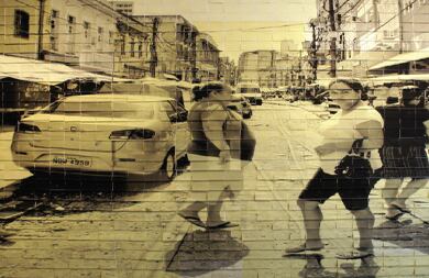 Odeón: Portas Vilaseca Una de las obras de la artista Iris Helena,  proveniente de Brasil, el país invitado de la feria.