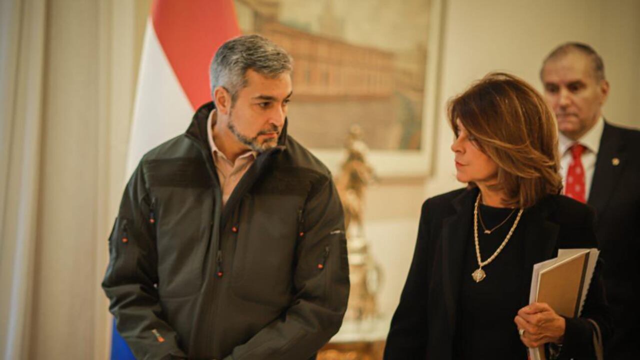 Mario Abdo Benítez, presidente de Paraguay, y Marta Lucía Ramírez, vicepresidente de Colombia