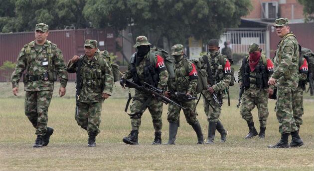 Las acciones violentas atribuidas al ELN se dispararon en abril, superando el promedio mensual del último año.