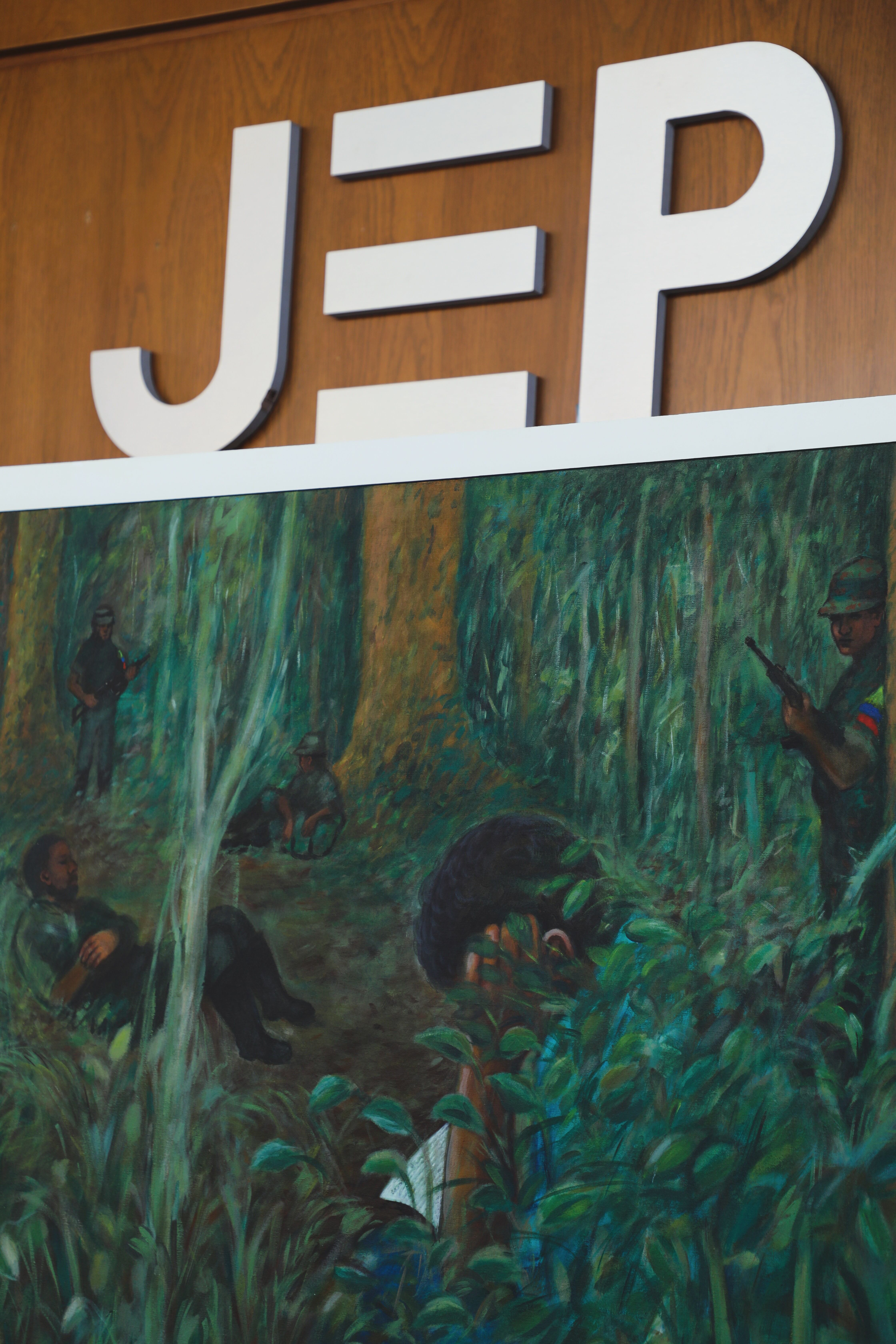 ‘De la Sombra a la Luz. Imágenes del secuestro’, 19 pinturas de Mario Ayerbe inspiradas en el secuestro de su amigá Consuelo González de Perdomo. Foto: Daniel Valero / JEP