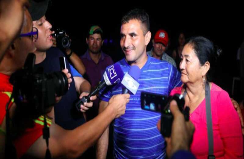 La guerrillerada que se mezcla entre los cambuches con periodistas nacionales e internacionales aguarda para las conclusiones finales y un anuncio histórico: la disolución de la guerrilla más vieja del continente. León Dario Peláez /SEMANA