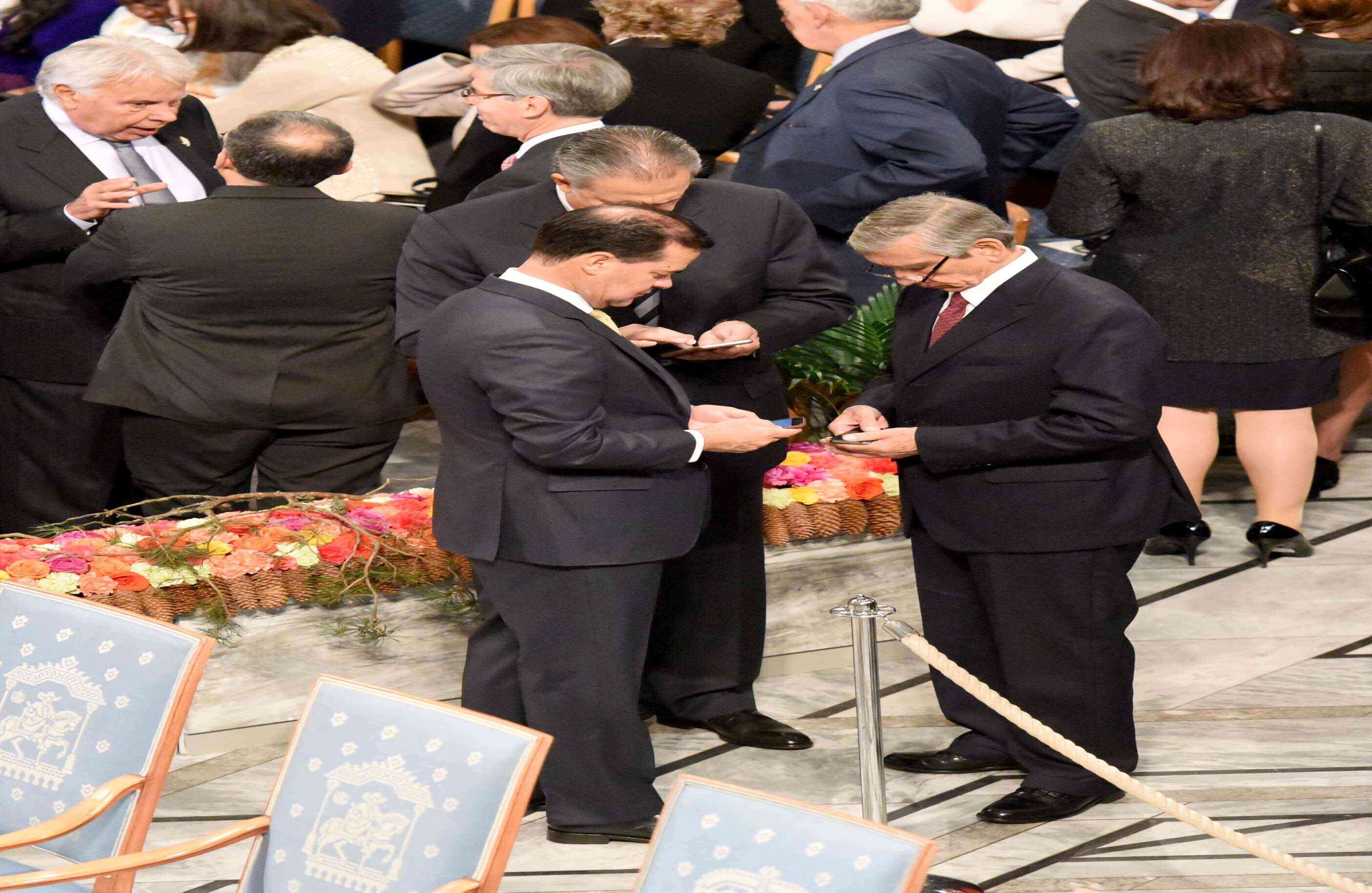 Frank Pearl, Óscar Naranjo y Jorge Enrique Mora. Comunicación entre negociadores