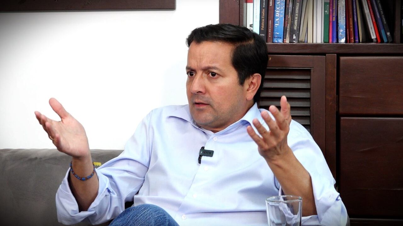 El precandidato presidencial, David Luna.
