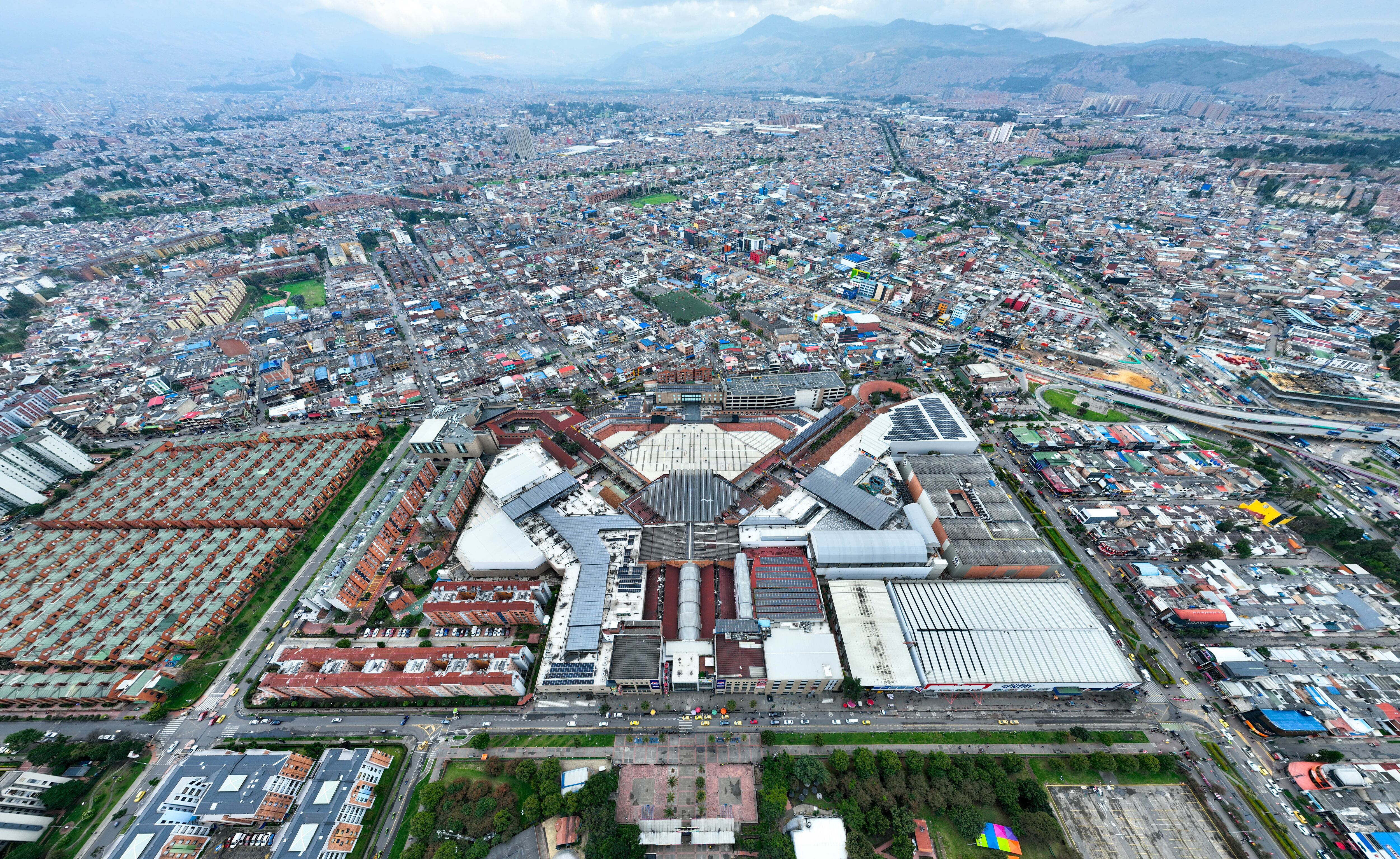 Foto panorámica Plaza de las Américas.