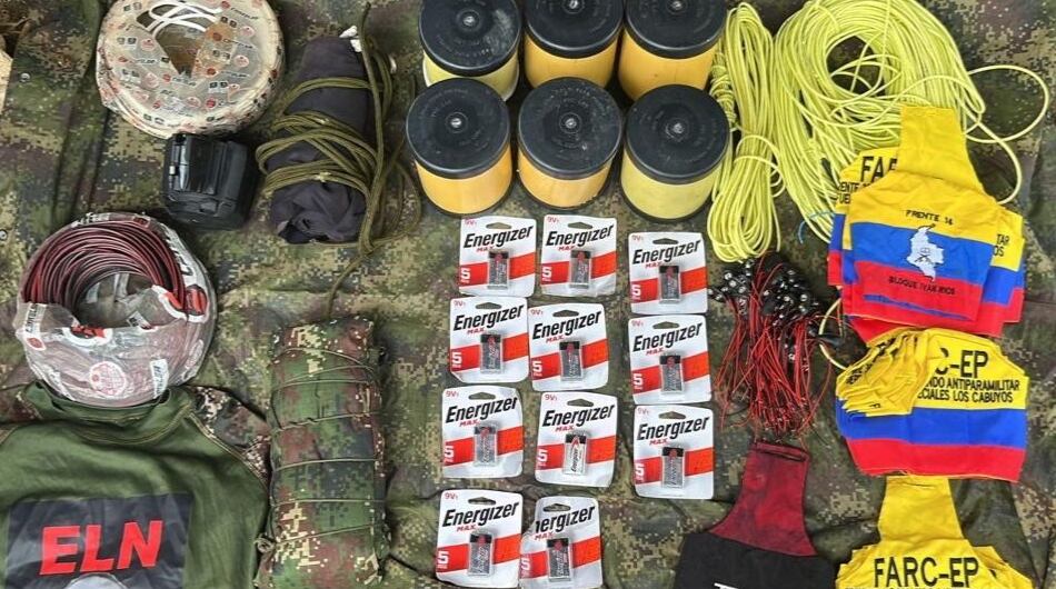 Material incautado al ELN y disidencias de las Farc en Antioquia.