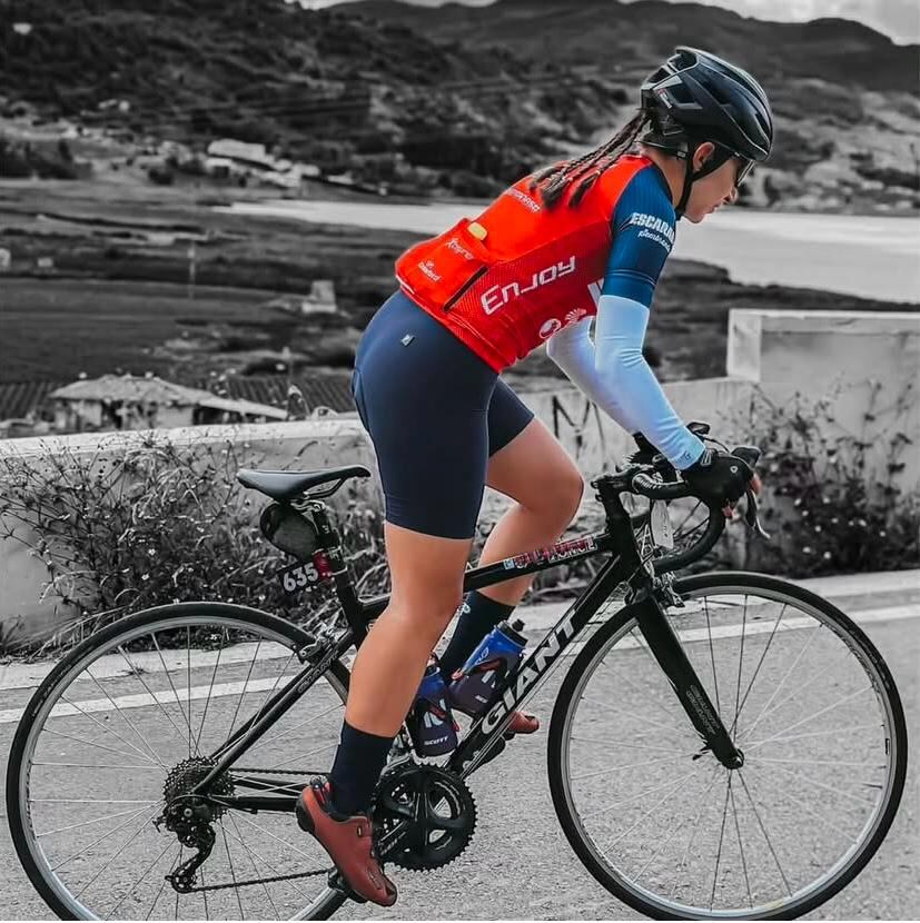 Karen Daniela Bermúdez, no alcanzó a esquivar la grúa y terminó impactada de frente.