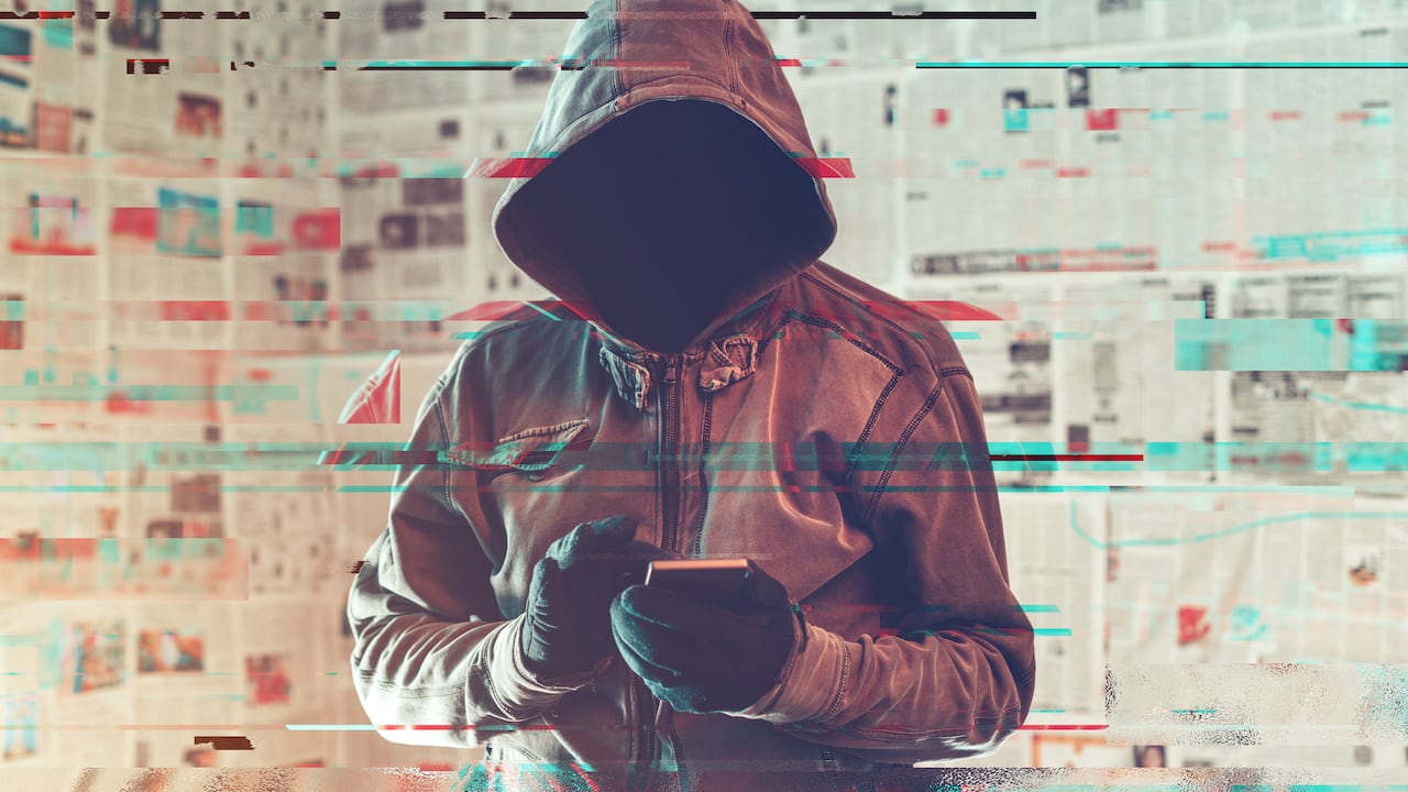 La manipulación digital de imágenes, videos y mensajes se ha convertido en una estrategia común en redes sociales.