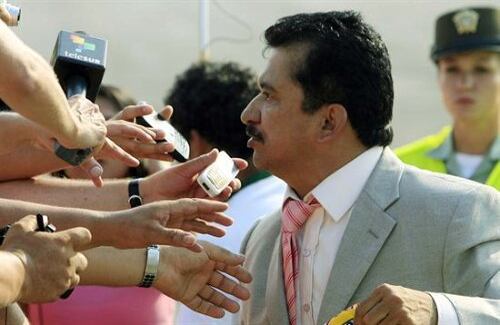 "Se debe terminar el secuestro como arma política dentro del conflicto colombiano", dijo el concejal Armando Acuña tras llegar al aeropuerto de Florencia, Caquetá.