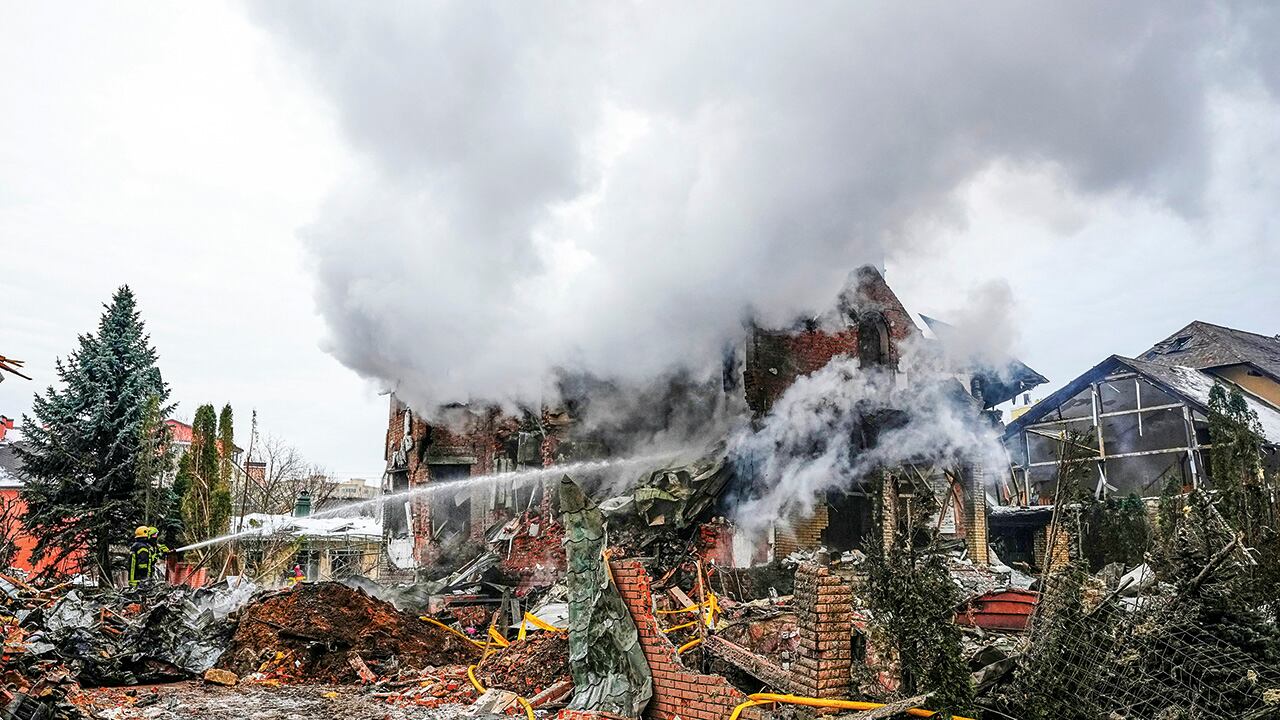 “Todo el mundo tiene un familiar en el frente. Todo el mundo ha perdido a alguien”, comenta este joven colombiano.