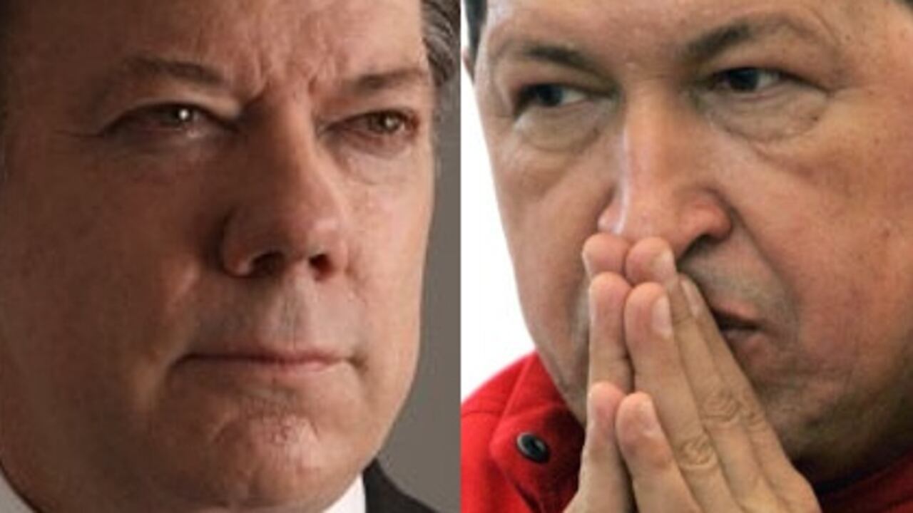 Varias voces coincidieron en que el actual momento no era el apropiado para hacer una denuncia, porque el presidente electo, Juan Manuel Santos, parecía estar abriendo canales para dialogar con Hugo Chávez.