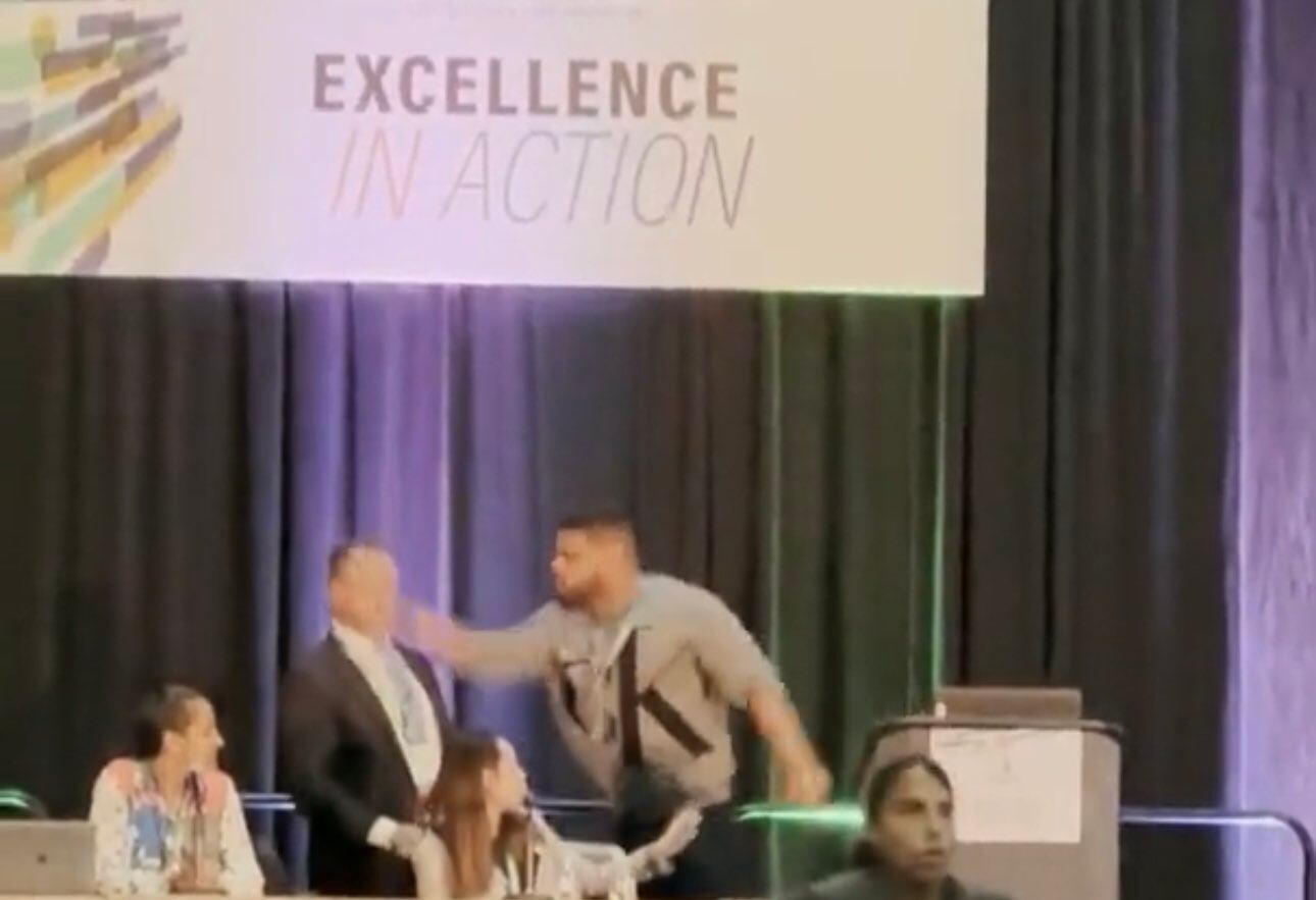 Twitter @Caulimovirus