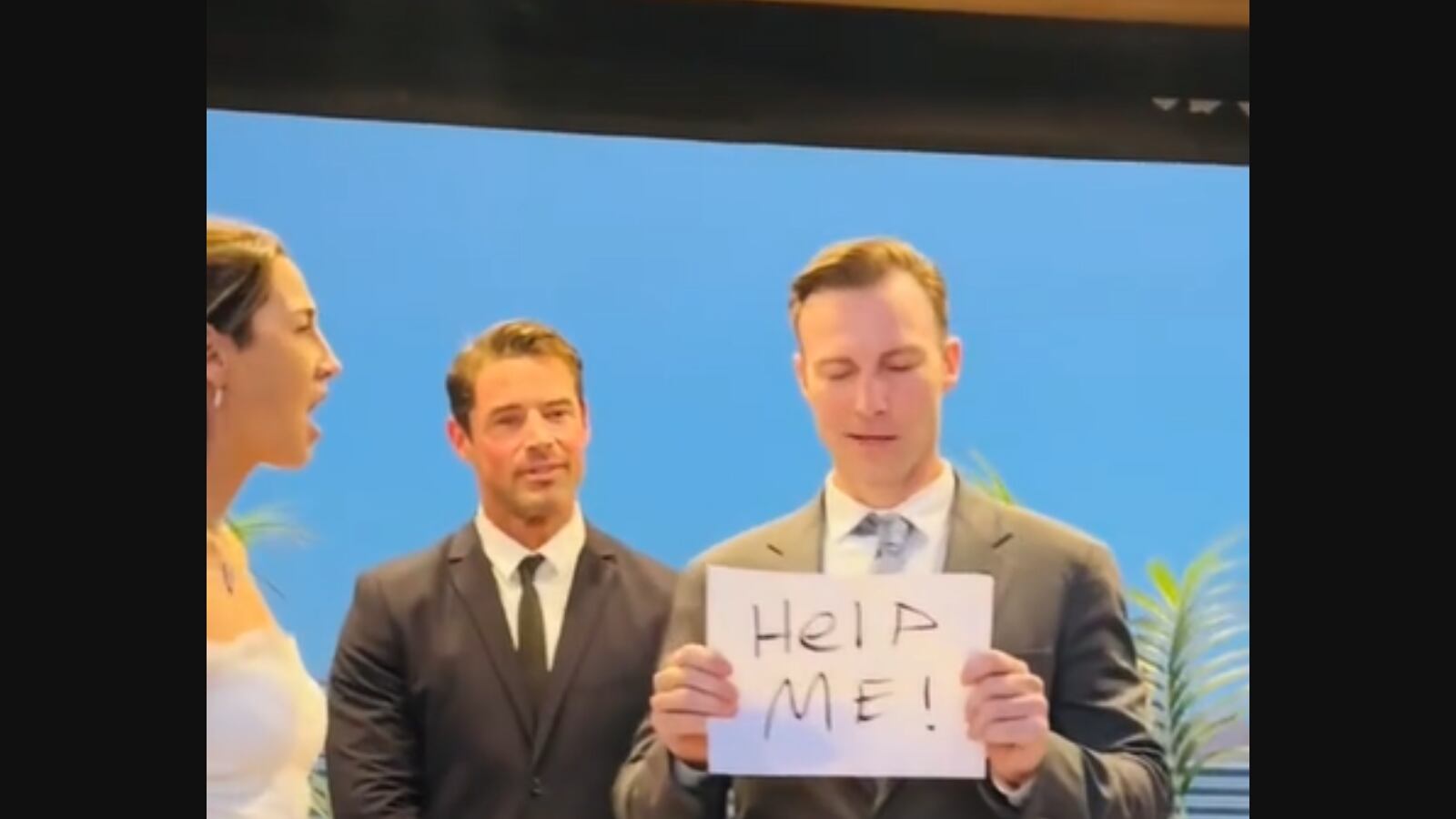 La mujer se mostró sorprendida tras la declaración escrita de su prometido.