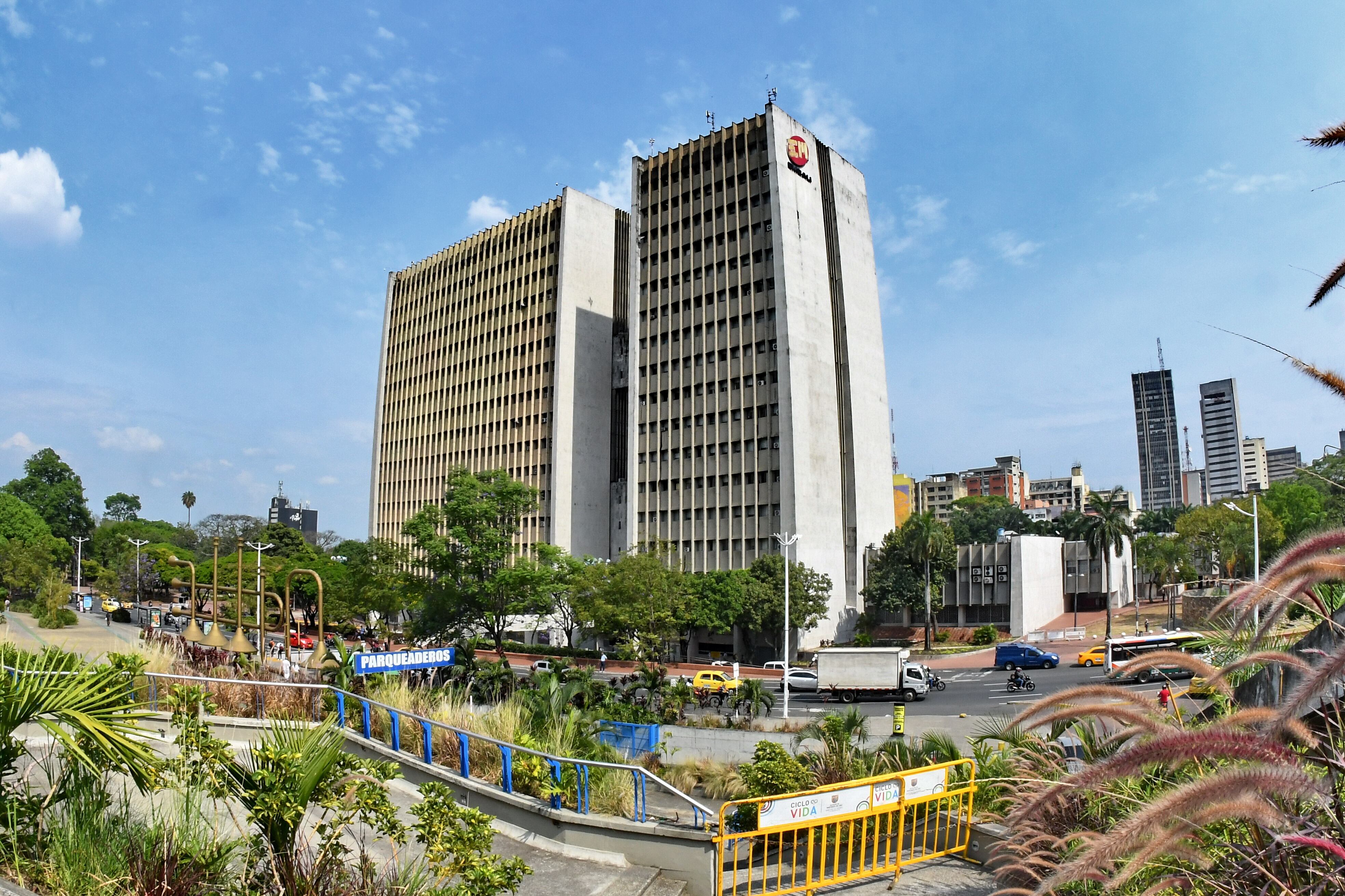 Torre EMCALI. foto Wirman Ríos