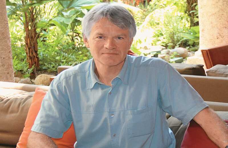 Olivier Weber. Escritor y periodista francés. Corresponsal de guerra durante más de 20 años.