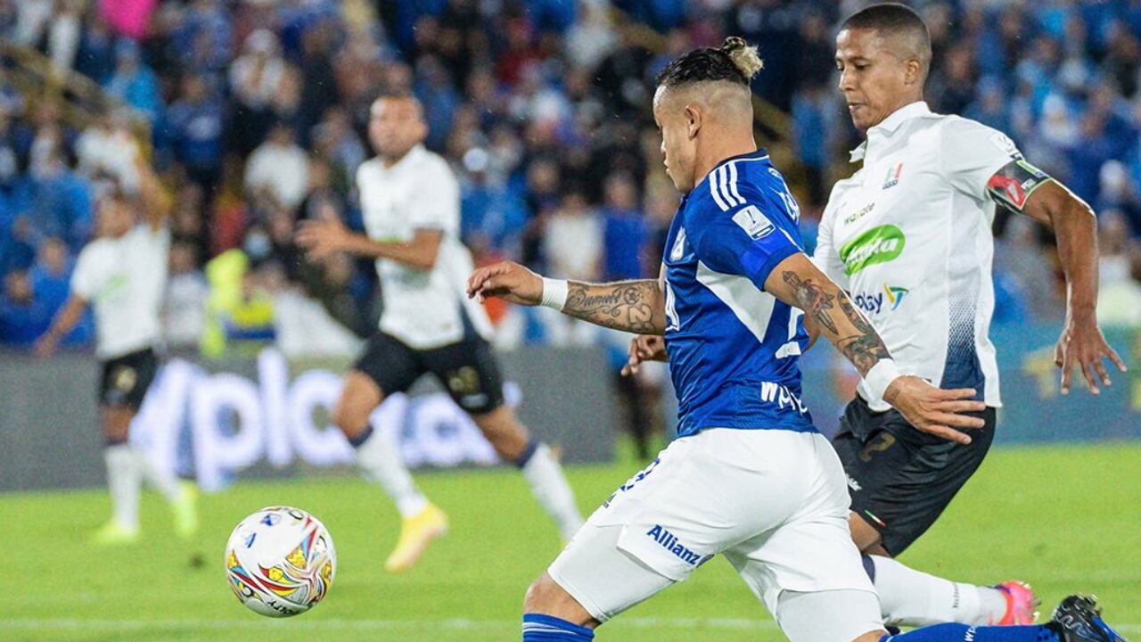 Leonardo Castro tuvo una opción clara en el segundo tiempo.