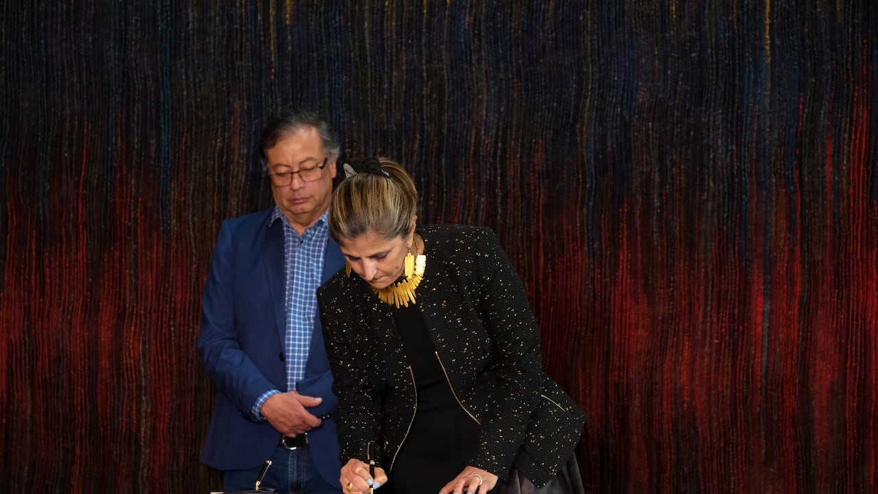 Gustavo Petro y Laura Gil.