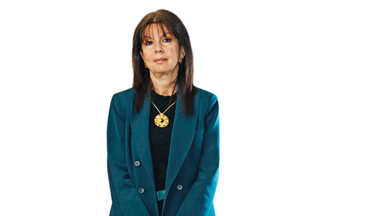 Para la presidenta de la Corte, el procurador general debe ser uno de los ausentes en la puja por el referendo.