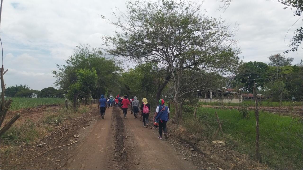 Los indígenas siguen pasándose por la faja los llamados del Gobierno sobre no invadir la propiedad privada.