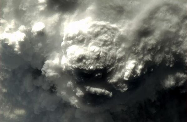 Una tormenta vista desde el espacio. (Chris Hadfield @Cmdr_Hadfield)