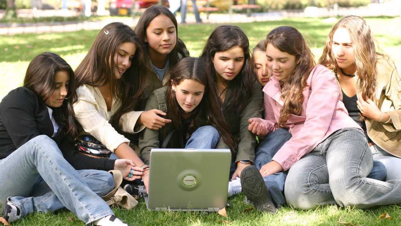 EF publicó su estudio ayer, 10 de noviembre. MinEducación citó a rueda de prensa horas más tarde.