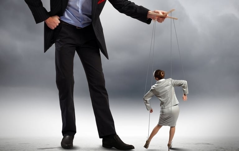 Algunas personas usan sus talentos para lograr que los demás actúen a su favor.