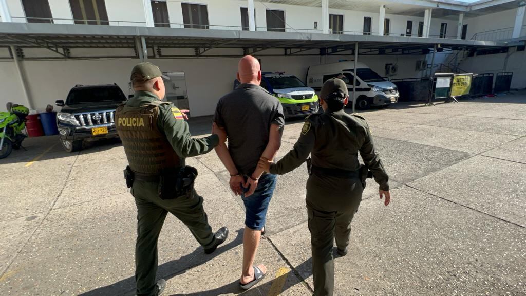 El hombre será judicializado por el delito de violencia intrafamiliar.