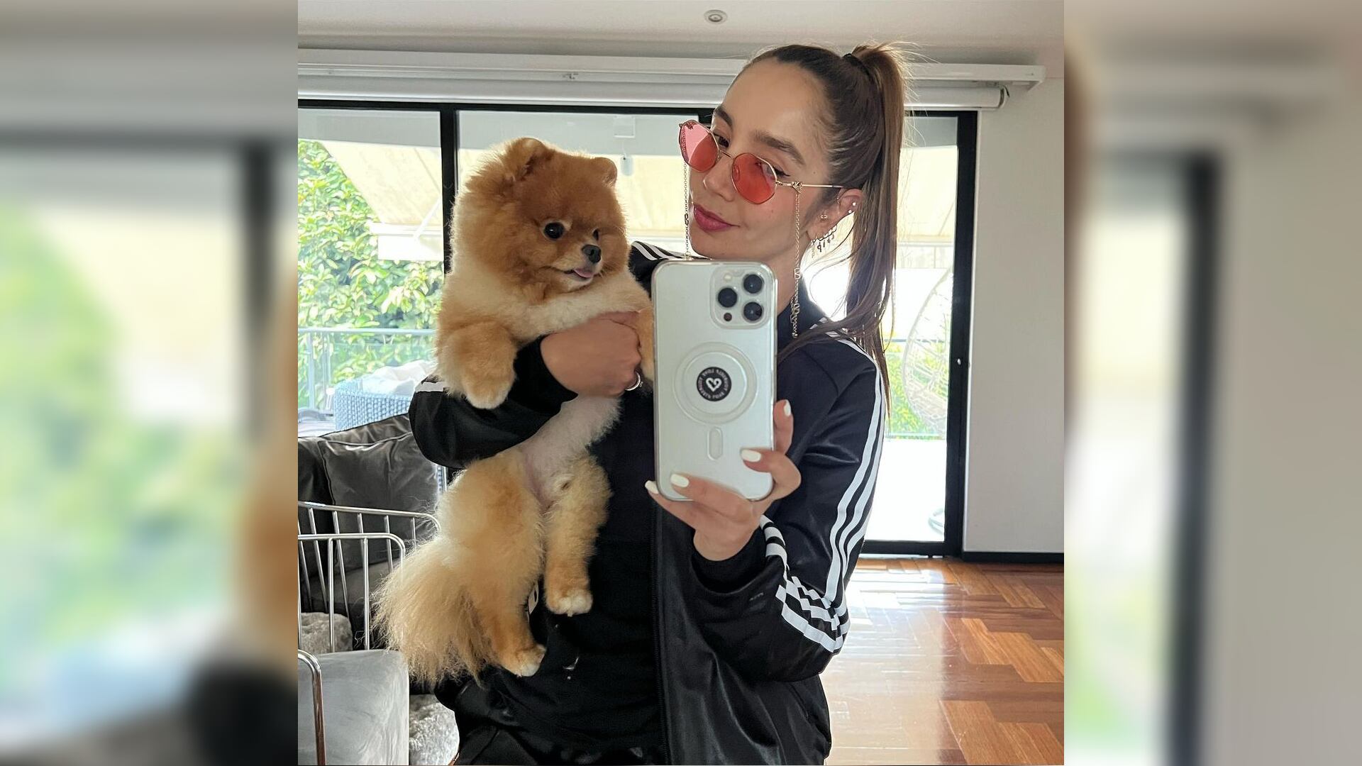 Paola estaba indignada por el error de la aerolínea en su viaja a Armenia. Foto: Instagram @paolajarapj.