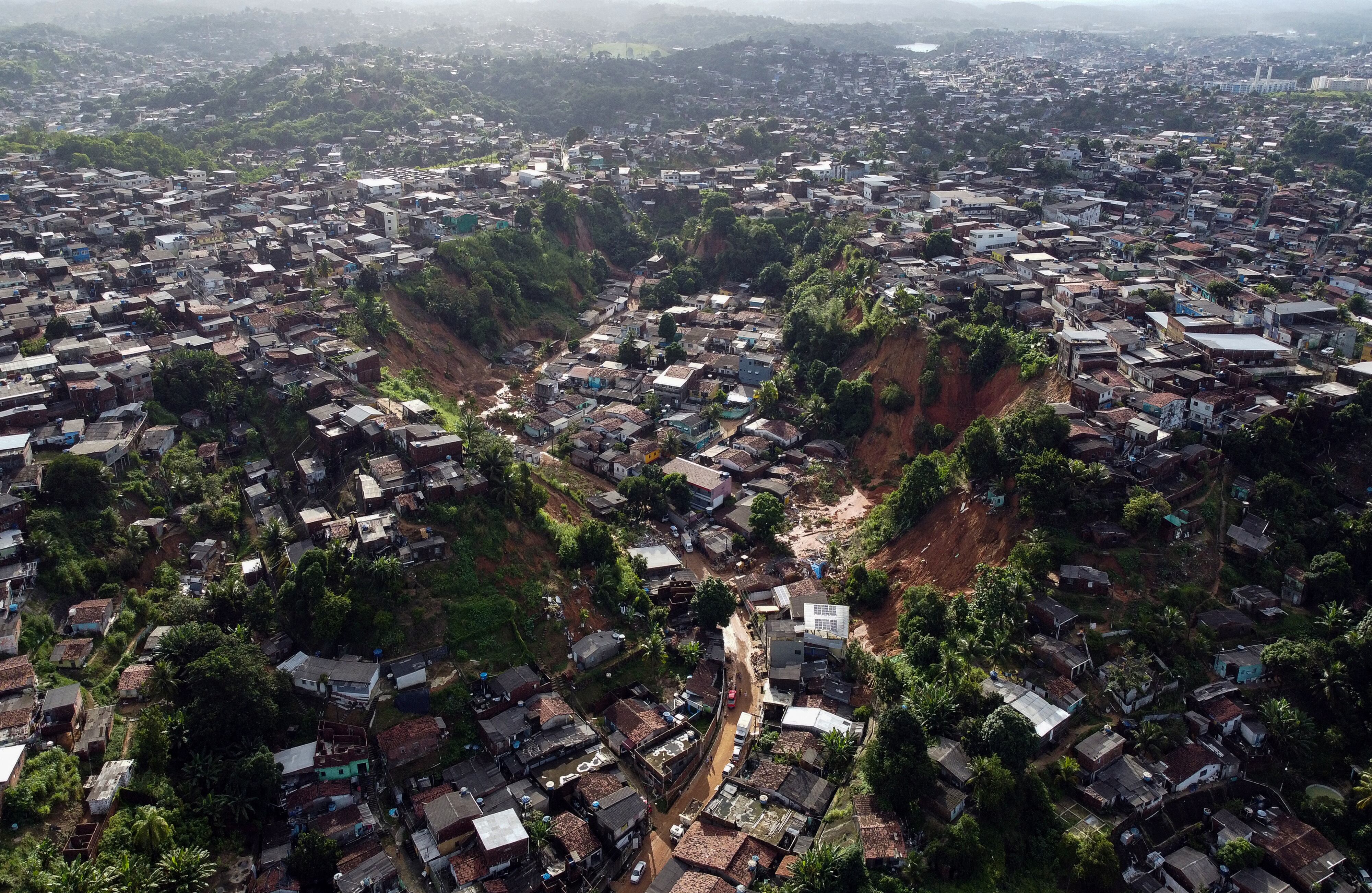 En imágenes : Deslizamientos de tierra provocados por lluvias en Recife