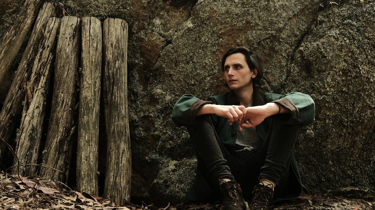 Lucas Hill lanza su nuevo álbum ‘El sol sale también’