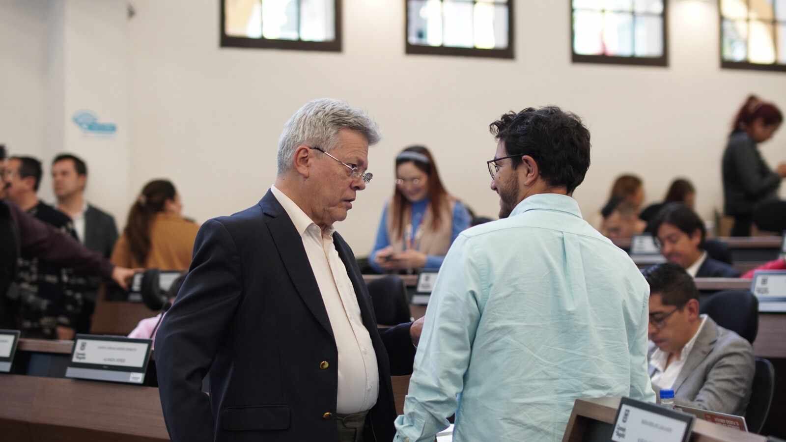 Concejal Juan David Quintero y gerente de la Empresa Metro, Leónidas Narváez