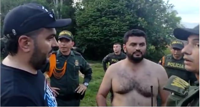 Los hermanos fueron capturados por el delito de porte ilegal de armas.