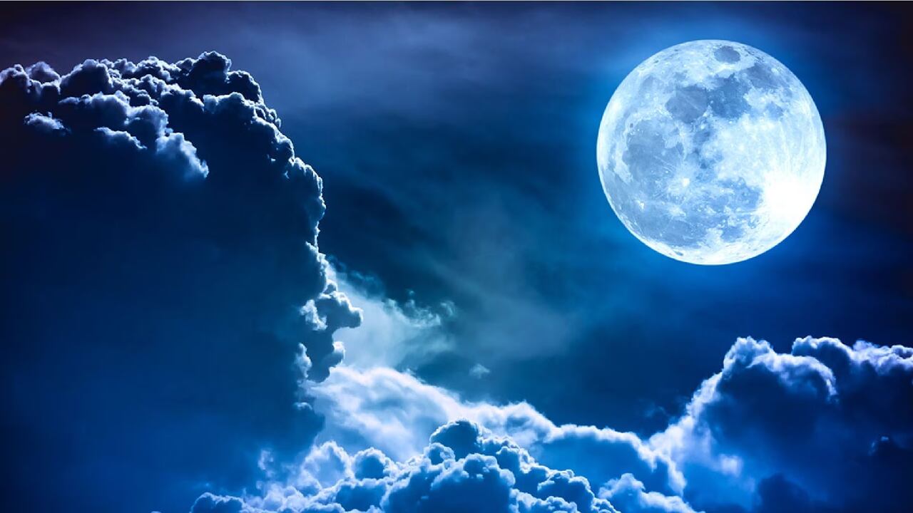 La Superluna Azul trae beneficios energéticos para signos como piscis.