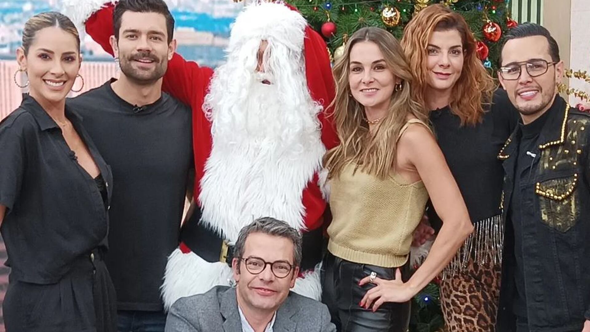 Los presentadores de Día a día son amigos frente y detrás de las cámaras. Foto: Instagram @diaadiacaracoltv.