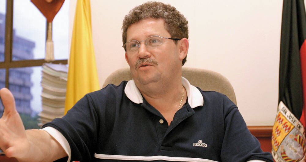 Ramiro Suárez, un confeso parapolítico, ha reconocido varios homicidios y solo lo han condenado por uno. Ante la JEP, ha prometido contar sus verdades. 