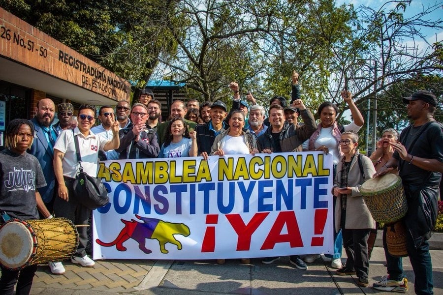 La propuesta de la asamblea nacional constituyente lanzada por el presidente Gustavo Petro plantea abordar múltiples aspectos, incluidas las reformas sociales que no han logrado avanzar en el Congreso de la República durante esta legislatura, tales como la de la salud.