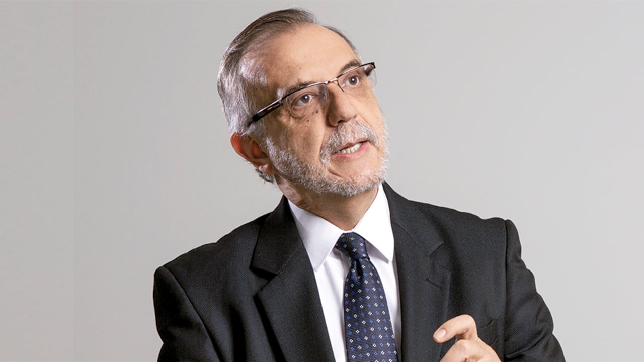 Iván Velásquez fue nombrado ministro de Defensa