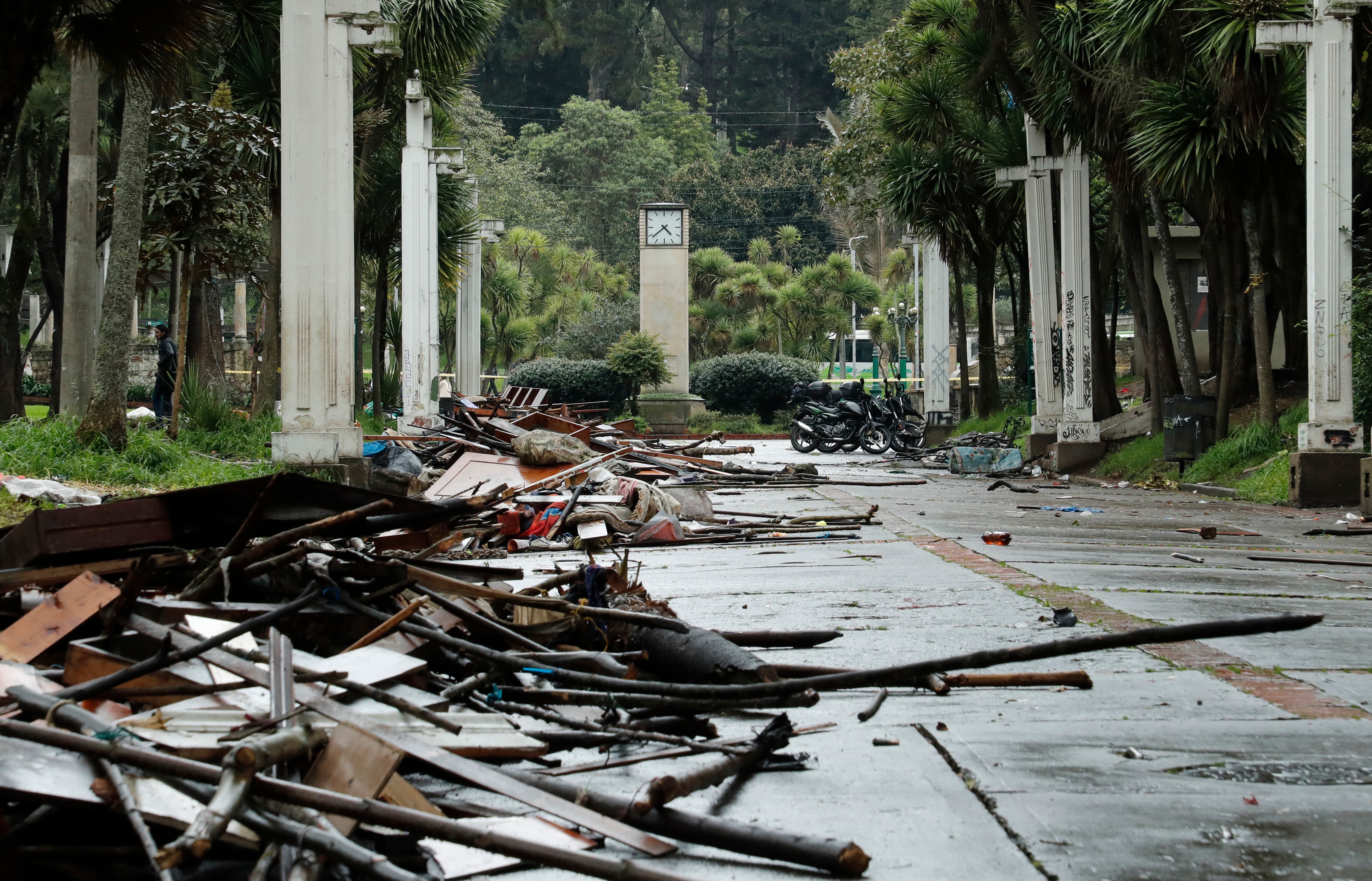 Así quedó el parque Nacional después de 226 días de asentamiento de los indígenas, 
Bogotá mayo 13 del 2022
Foto Guillermo Torres Reina / Semana