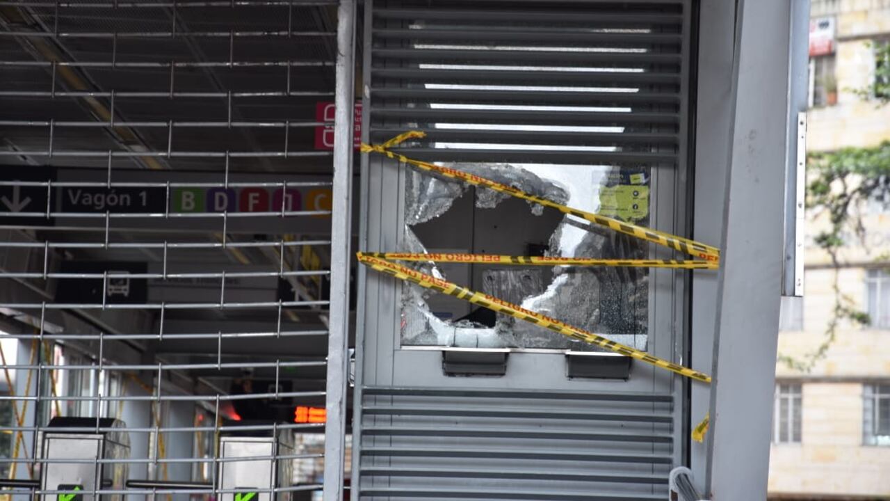 Desde el Distrito advirtieron que los daños al sistema de transporte masivo los pagarán todos los bogotanos.