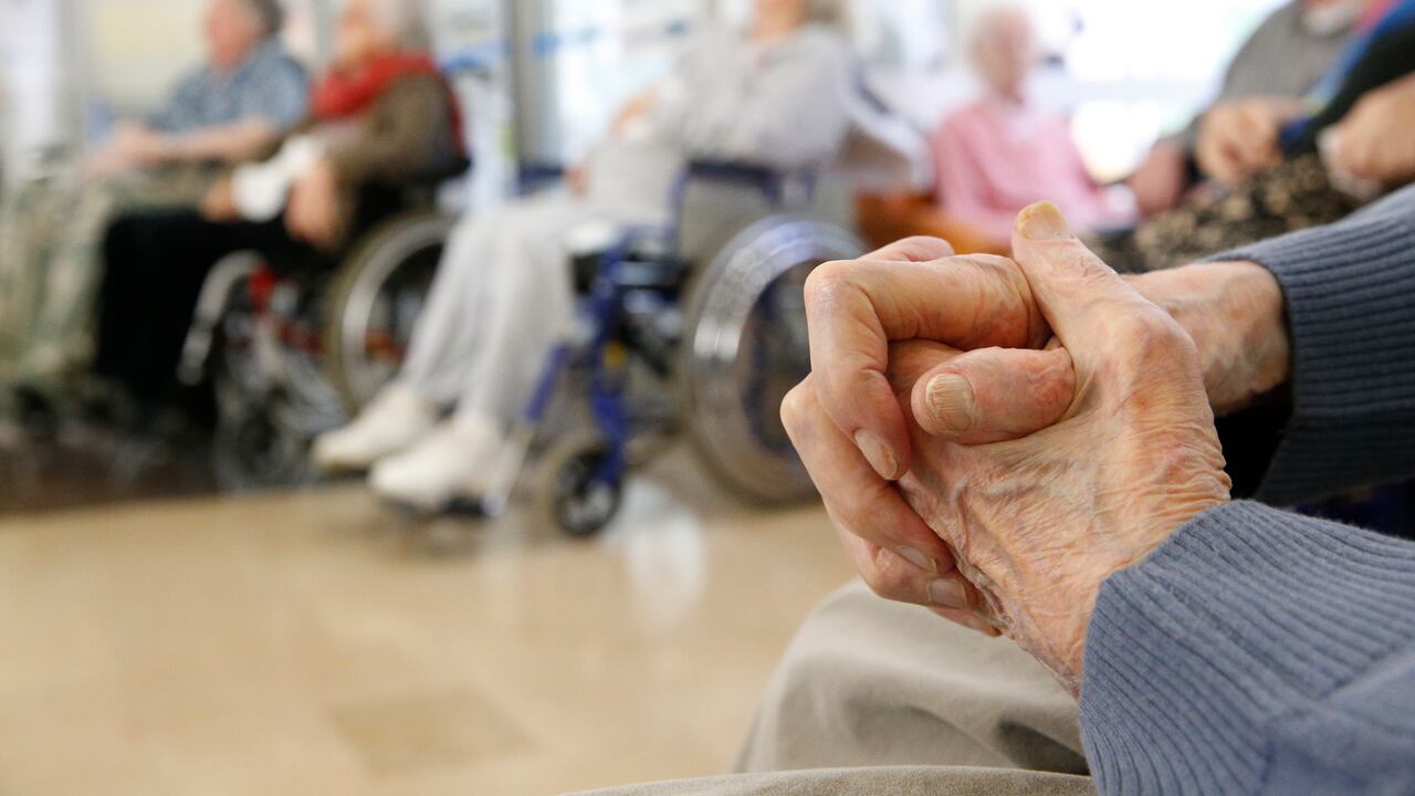 Después de los 60 años aumentan las probabilidades de aparición de esta enfermedad.