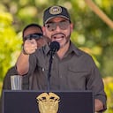 El Presidente De La Espriella, al presentar la Fuerza de Tarea Conjunta Urano, afirmó que asumirá directamente la responsabilidad política de las decisiones adoptadas como Comandante en Jefe de las Fuerzas Armadas para derrotar al narcoterrorismo.