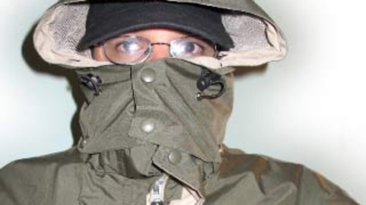 Jaime Pérez aparece en la foto mientras entra a la Corte Suprema de Justicia, en donde se ha convertido en el testigo estrella de la para-política