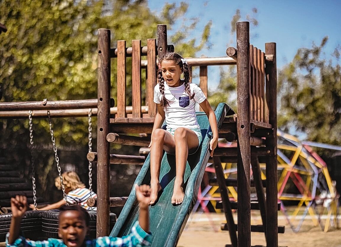 Riesgos de los juegos digitales y consejos para conservar los juegos tradicionales