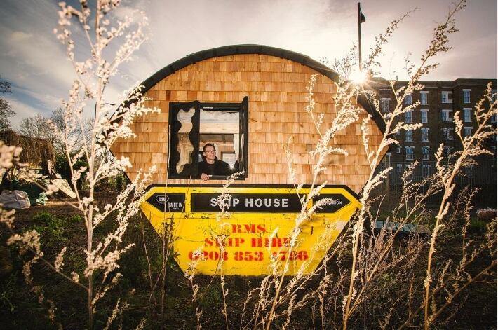 Instagram:@/theskiphouse