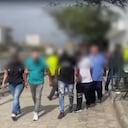 Los implicados fueron dejados a disposición de la autoridad competente, donde un juez les dictó medida de aseguramiento privativa de la libertad.