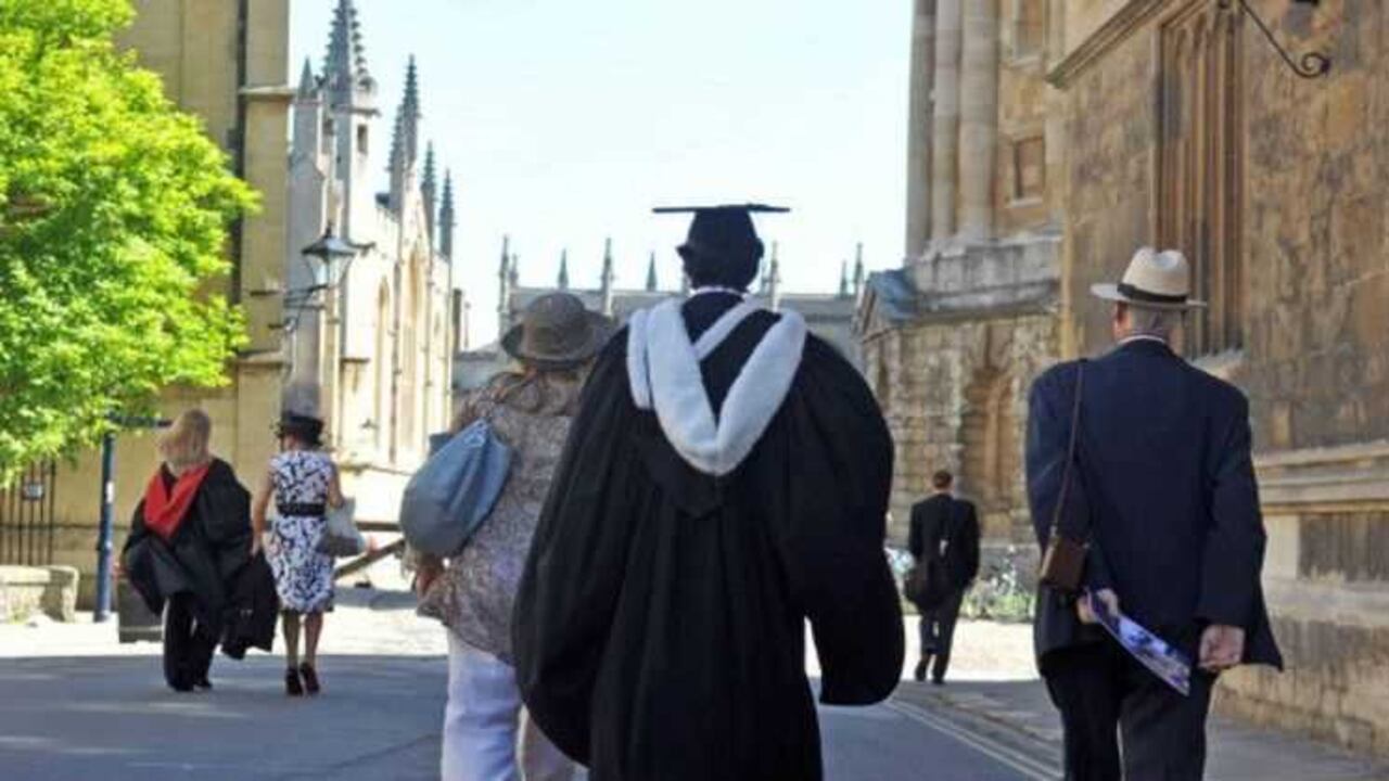 Cerca de una cuarta parte de los multimillonarios no terminaron la universidad.