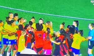 Pelea en el Colombia vs. Brasil.