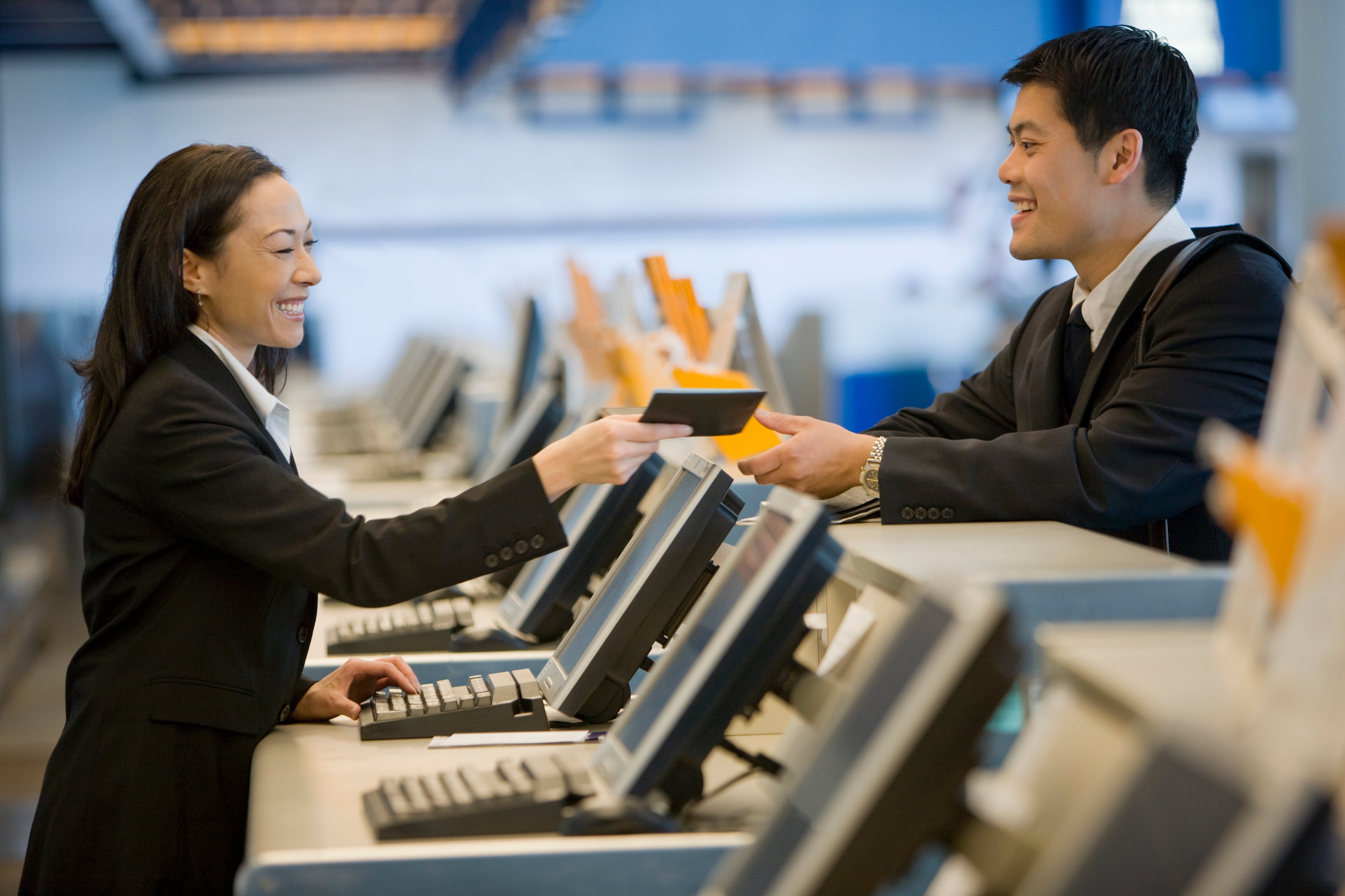 Importante compañía aérea de Estados Unidos anuncia fuertes restricciones en sus vuelos