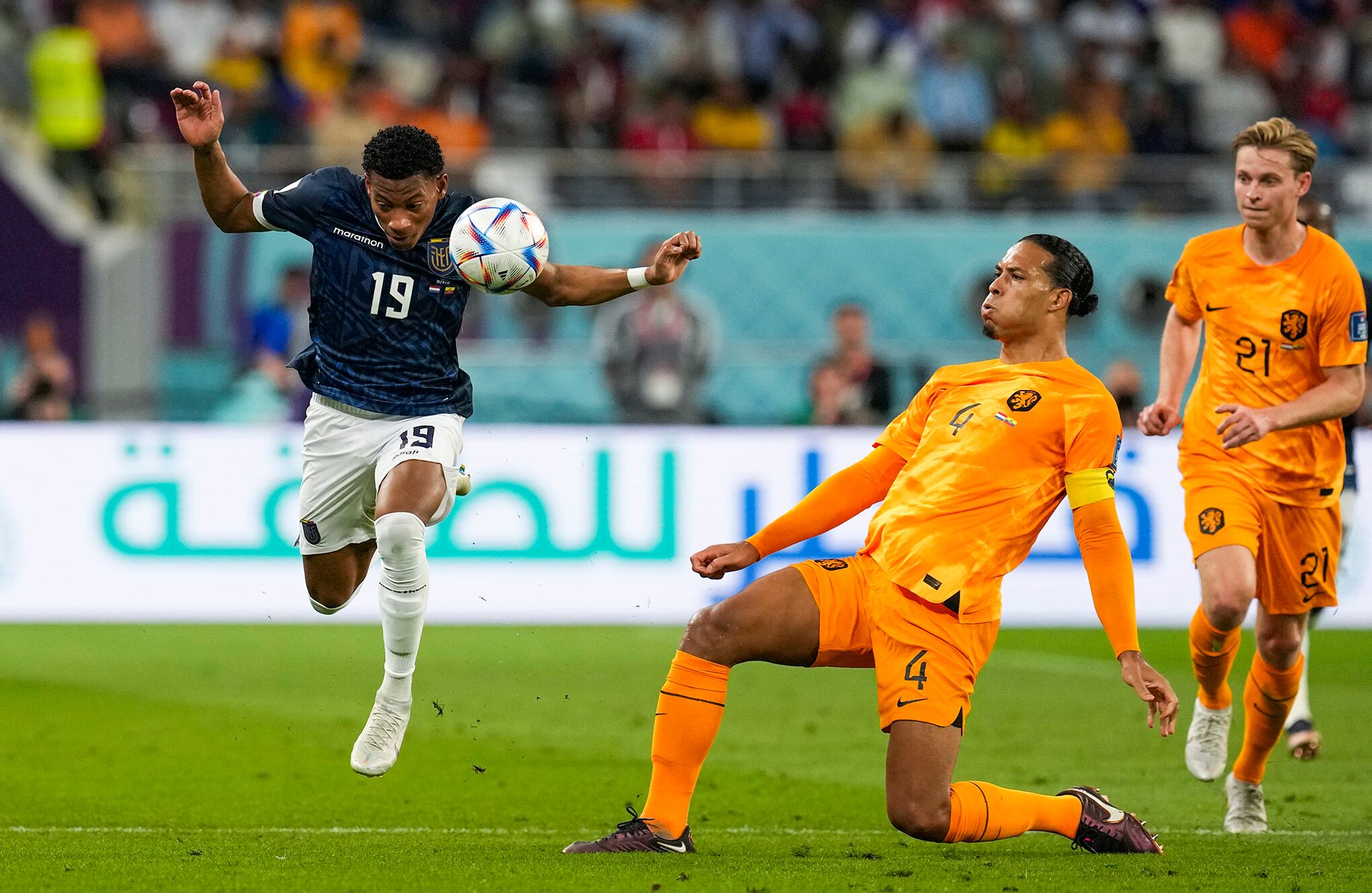 En imágenes: las jugadas del viernes en Qatar 2022