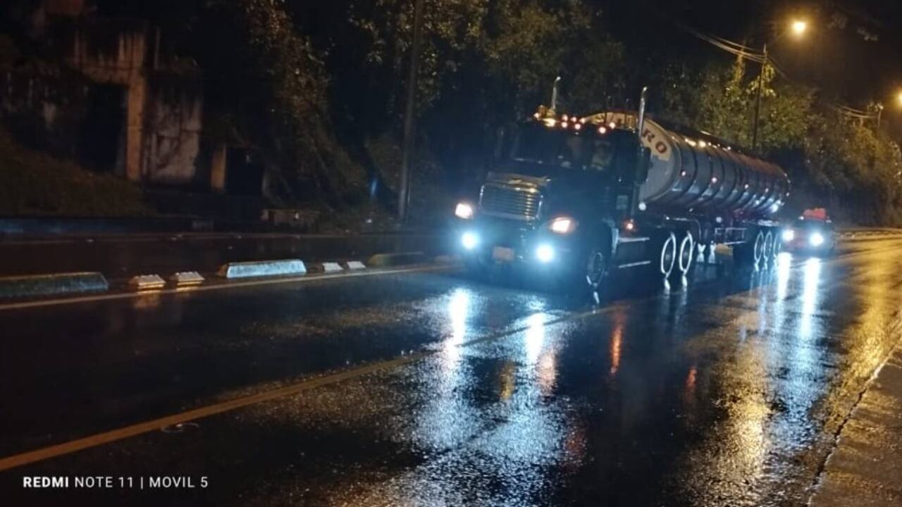 La vía al llano opera con normalidad tras fuertes lluvias.